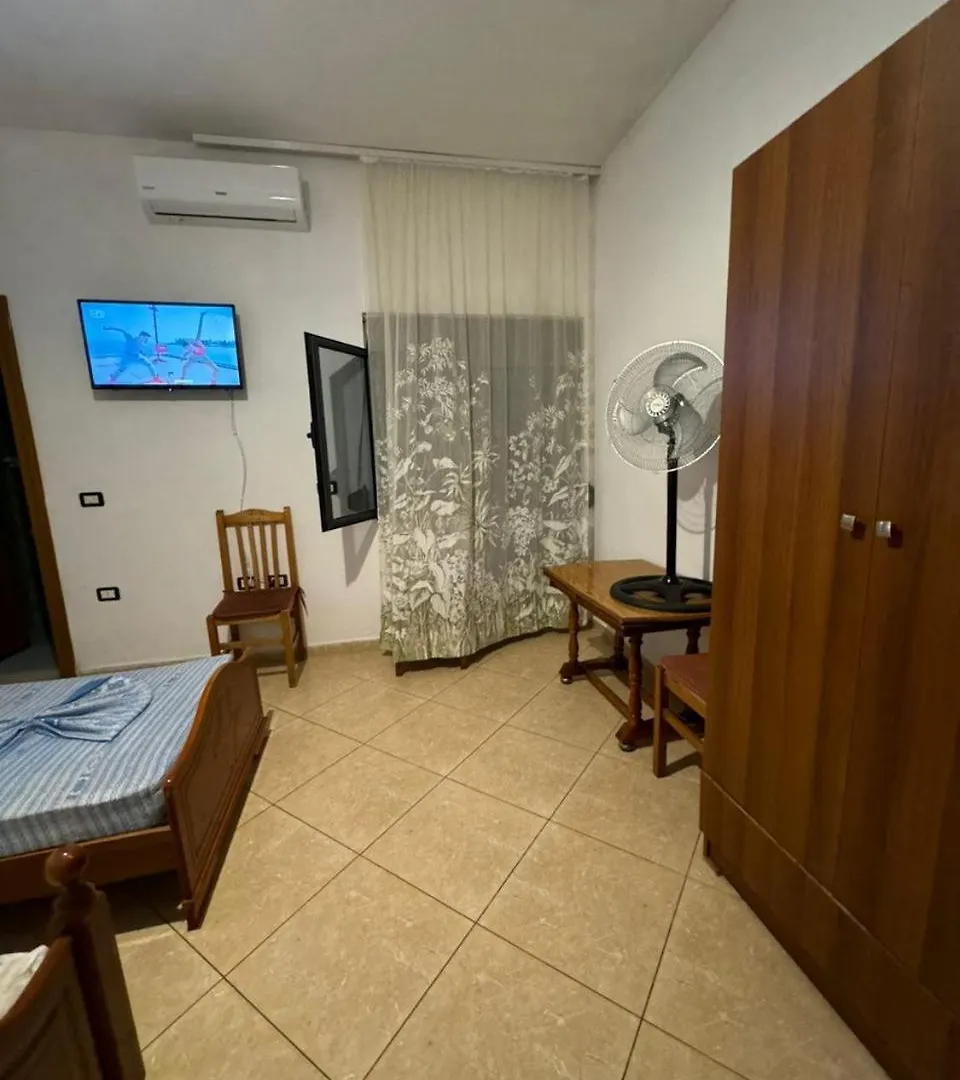 Guest House-Vila Ameli Durres